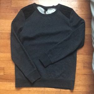 Men’s pullover sweater